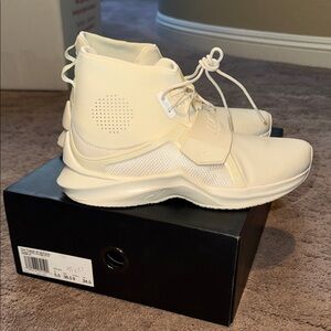 NEW FENTY PUMA 8 EUR 38.5 Women's Cream High-Top Sneakers